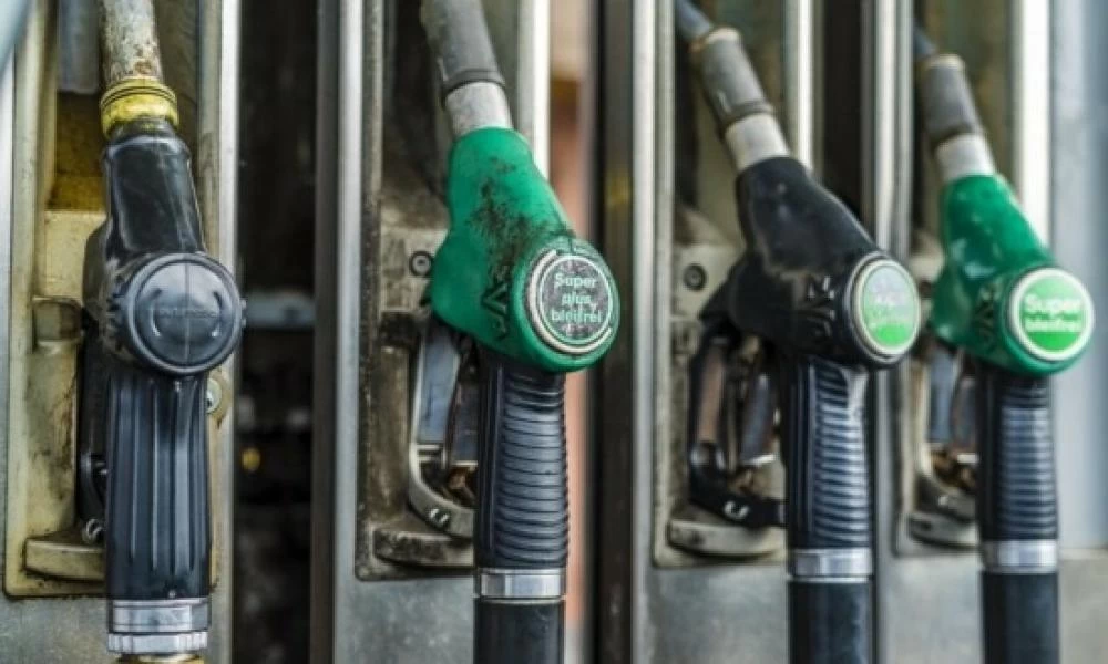 Τουρκία: Χάος στα βενζινάδικα λόγω της κατρακύλας της λίρας